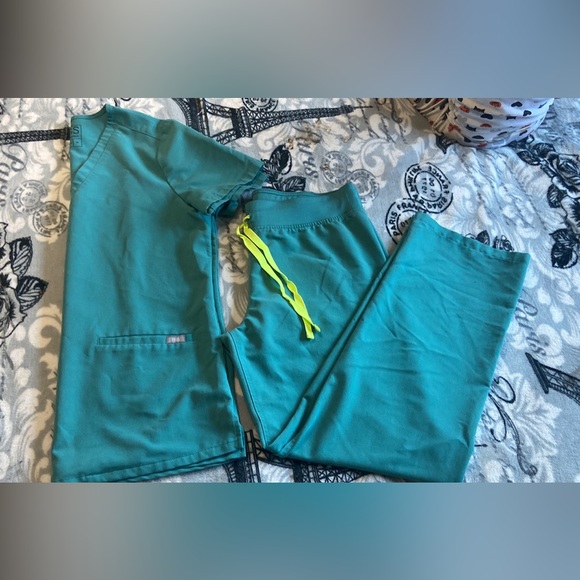 Figs set - Picture 1 of 1